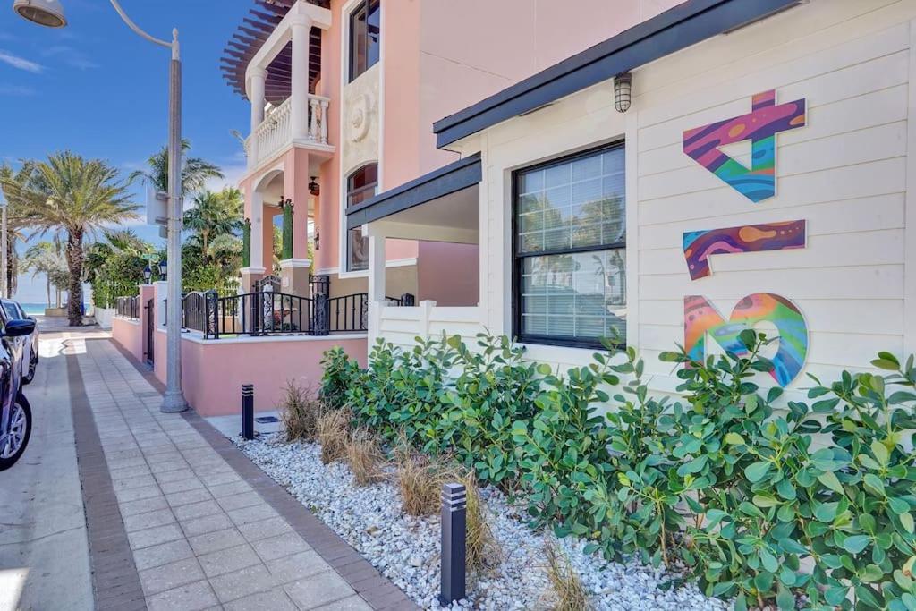 Hollywood Apartments Host By Beenomad ภายนอก รูปภาพ